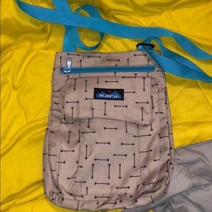 kavu crossbody